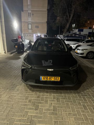 מודעת רכב ג׳ילי Geometry C