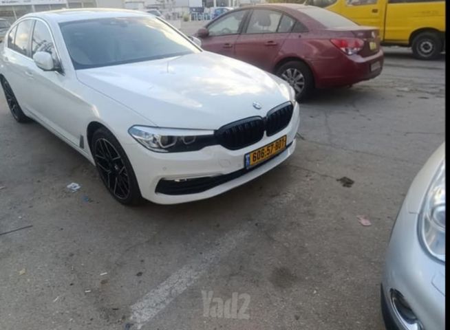 מודעת רכב ב מ וו סדרה 5