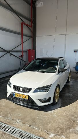 מודעת רכב סיאט לאון
