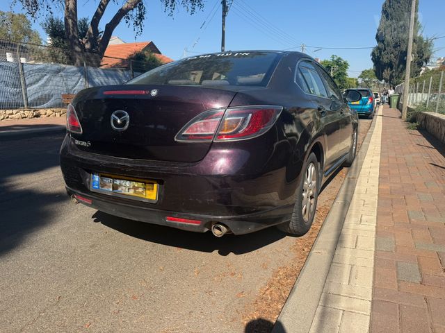 מודעת רכב מאזדה 6