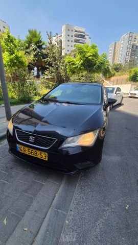 מודעת רכב סיאט לאון