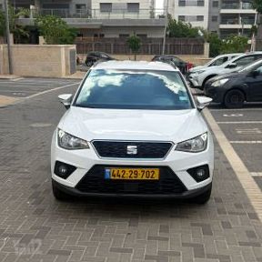 מודעת רכב סיאט ארונה