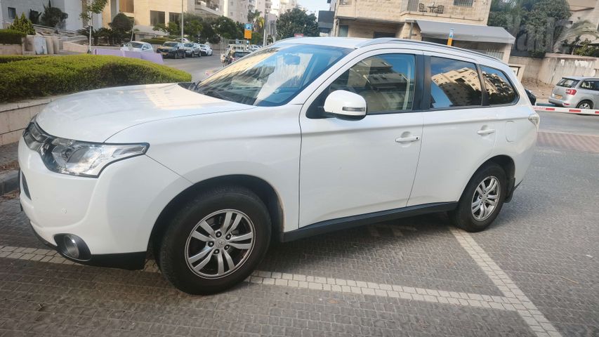 מודעת רכב מיצובישי אאוטלנדר
