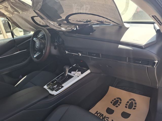 מודעת רכב מאזדה CX-30