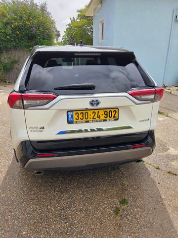 מודעת רכב טויוטה RAV4