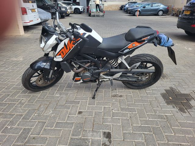 מודעת רכב KTM Naked Duke 200