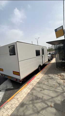 מודעת רכב נגרר (קראוון נגרר)