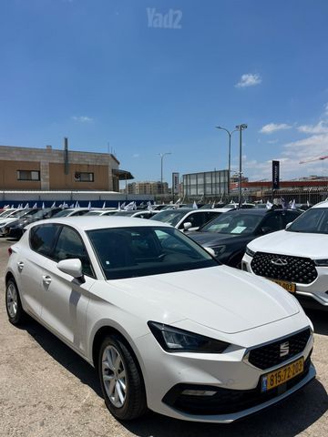 מודעת רכב סיאט לאון