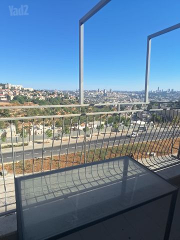 דירה למכירה בירושלים — 4
