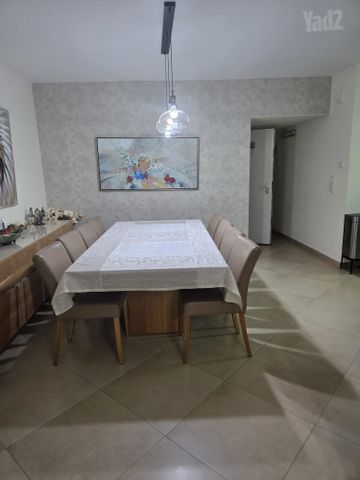 שדרות חיים וייצמן 111