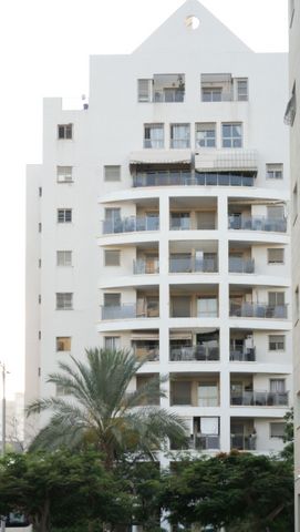 שדרות הציונות 63