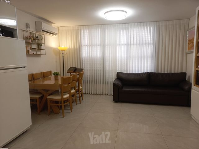 הצנחנים 2