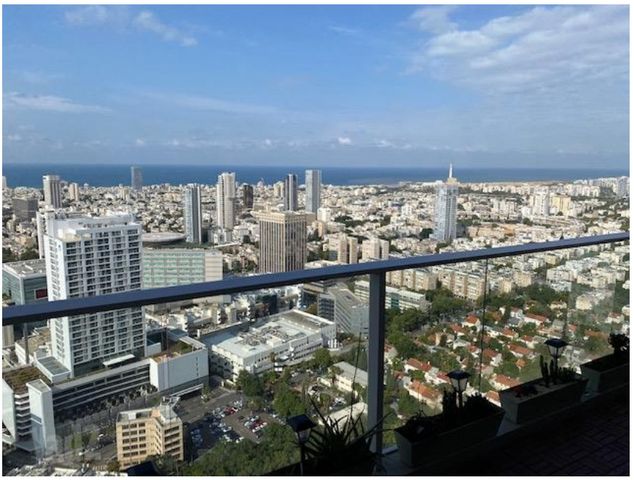 דרך מנחם בגין 144