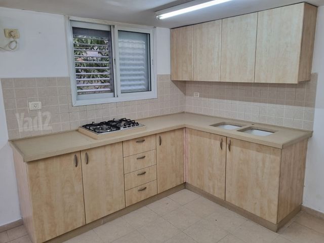 התפוצות 27