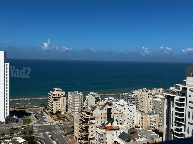 דר' ישראל בורגנסקי 4