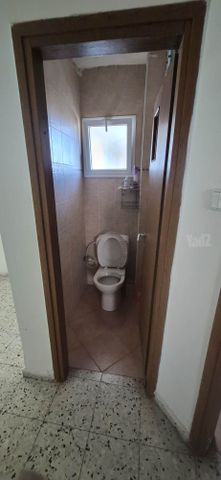 יוברט המפרי 5