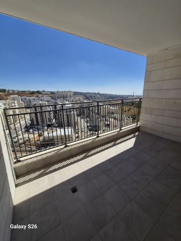 דירה להשכרה בירושלים — 2