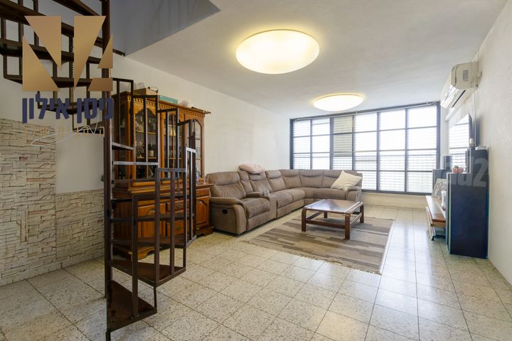 גג/ פנטהאוז, המרכז השקט / מרכז העיר, פתח תקווה