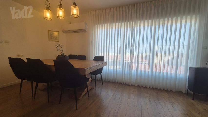 הנרקיס 26