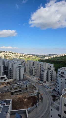 יצחק ארנסט נבנצל 