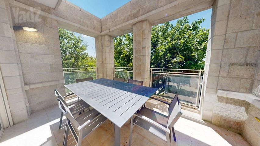 דירה להשכרה בירושלים (תיווך) — 4
