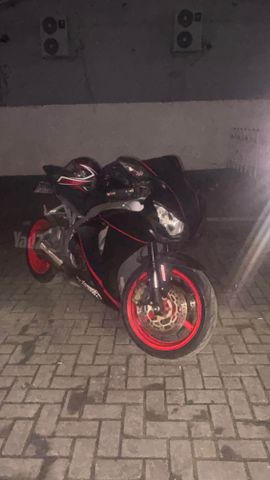 מודעת רכב הונדה CBR1000RR