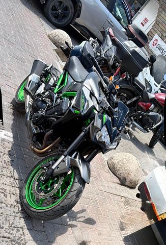 מודעת רכב קאוואסאקי Z900