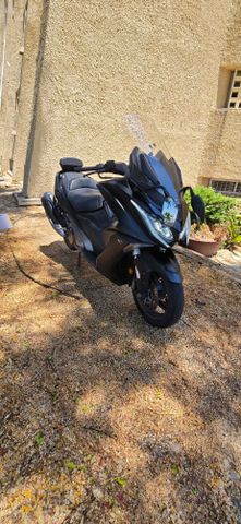 מודעת רכב קימקו AK 550