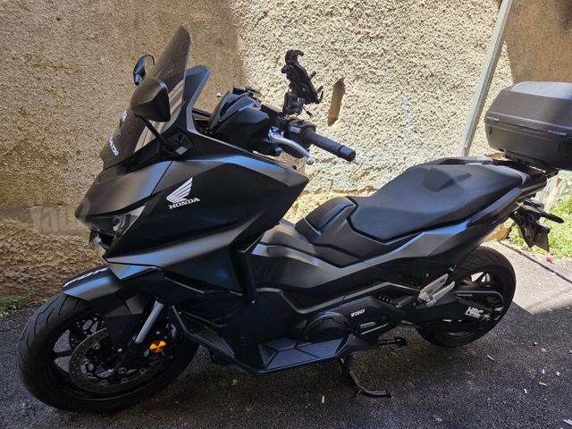 מודעת רכב הונדה FORZA750