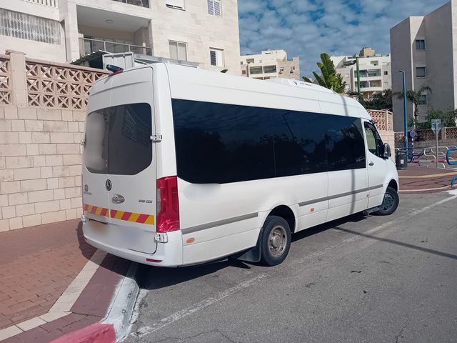 מודעת רכב מיניבוסים ורכבי הסעות