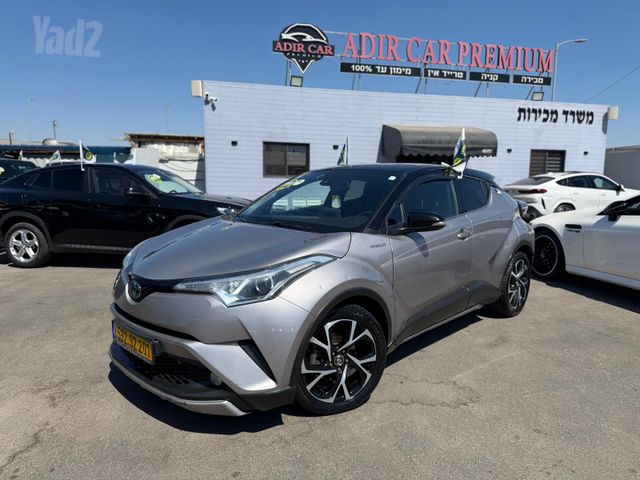 מודעת רכב טויוטה C-HR
