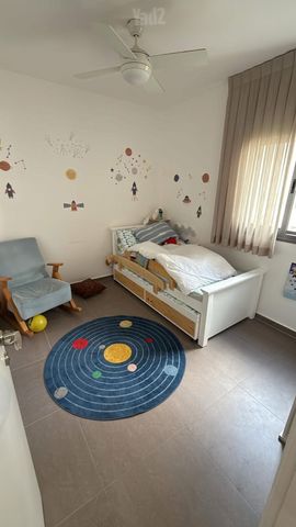 אפרים קציר 3