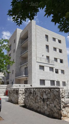 שדרות הרצל 131
