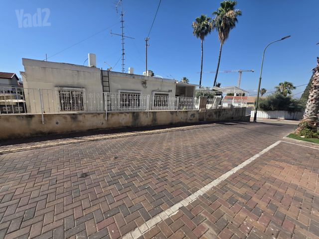 המרכז 4