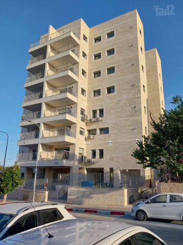 דירה להשכרה בבית שמש — 5