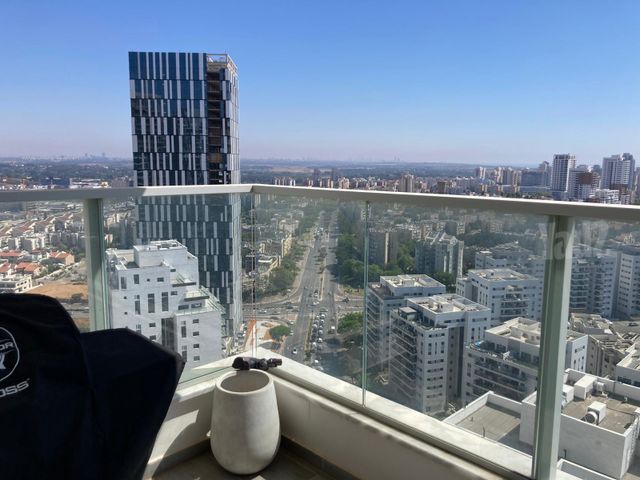 תמונה 4 של דירת 4 חדרים להשכרה בנתניה