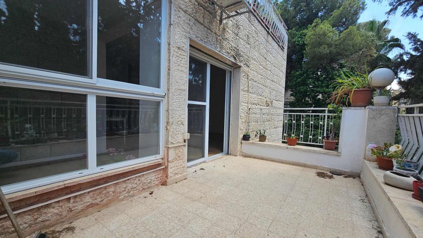 דירה למכירה בירושלים (תיווך) — 3