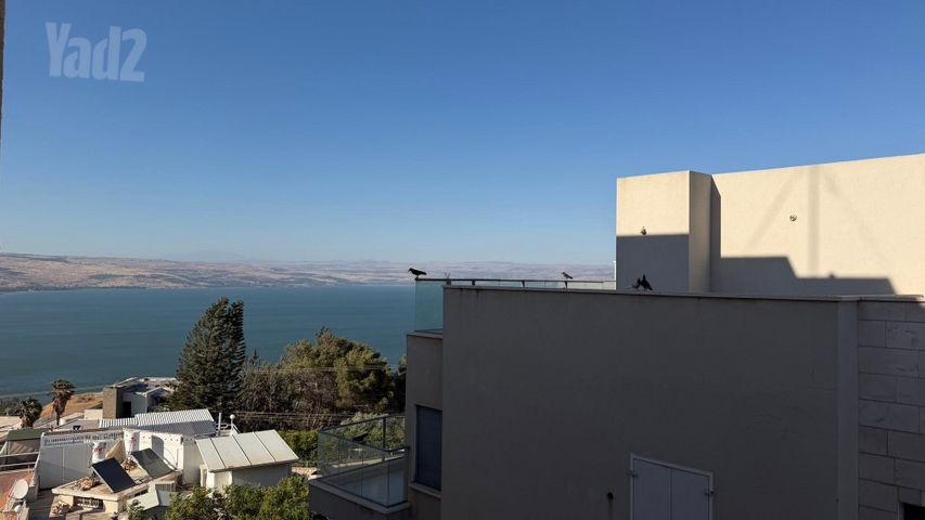 דירה, שיכון עובדים, טבריה