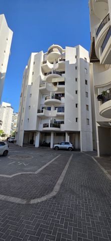הרב נריה 