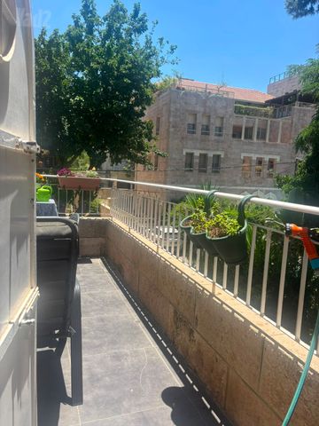 דירה למכירה בירושלים (תיווך) — 2