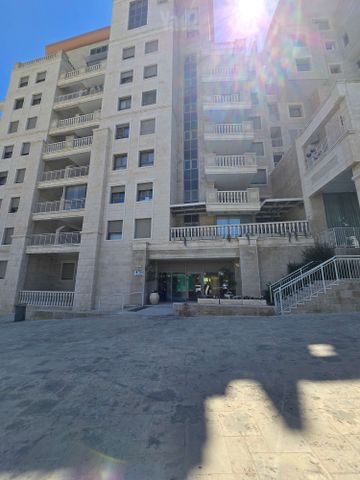 דירה למכירה בירושלים (תיווך) — 4