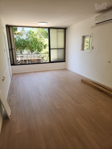 זאב ז'בוטינסקי 33