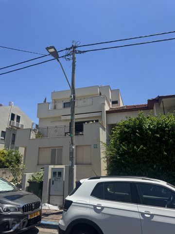 המפנה 12