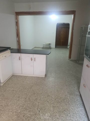 תמונה 5 של דירת 3.5 חדרים להשכרה בחולון