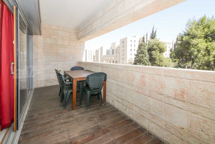 דירה להשכרה בירושלים (תיווך) — 4