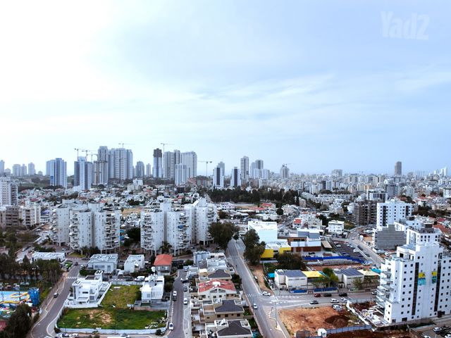 תמונה 9 של דירת 5 חדרים להשכרה בנתניה