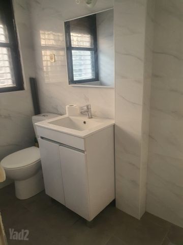 תמונה 8 של דירת 3.5 חדרים להשכרה בחולון