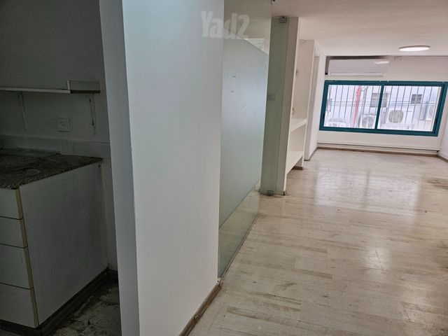 מונטיפיורי, הרכבת