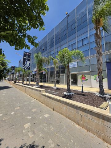 מודעת נכס, משה לוי 1, מב"ת מערב, אזור תעשייה חדש, ראשון לציון