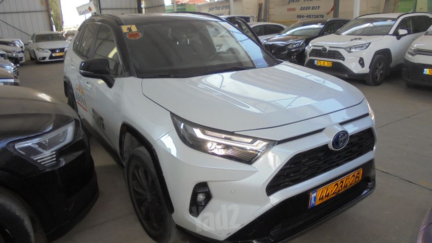 מודעת רכב טויוטה RAV4